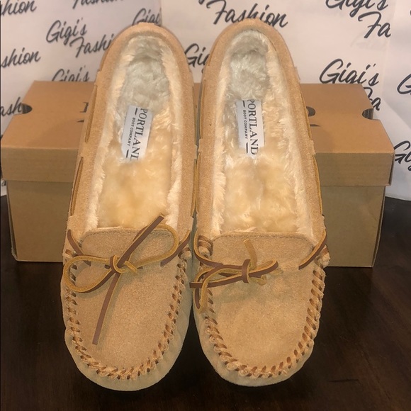 Moccasin Slippers - Picture 1 of 9
